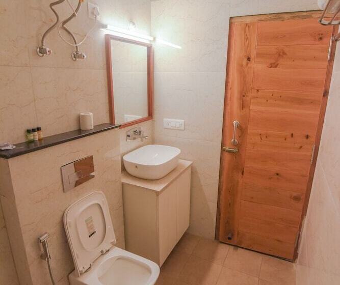 Mussoorie Estate By Dumnu Homes