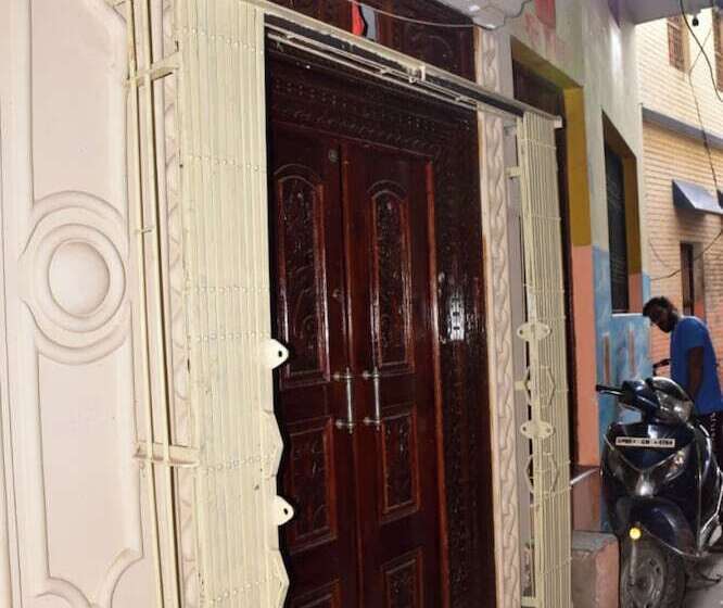 פנסיון Goroomgo Maya Inn Guest House Varanasi