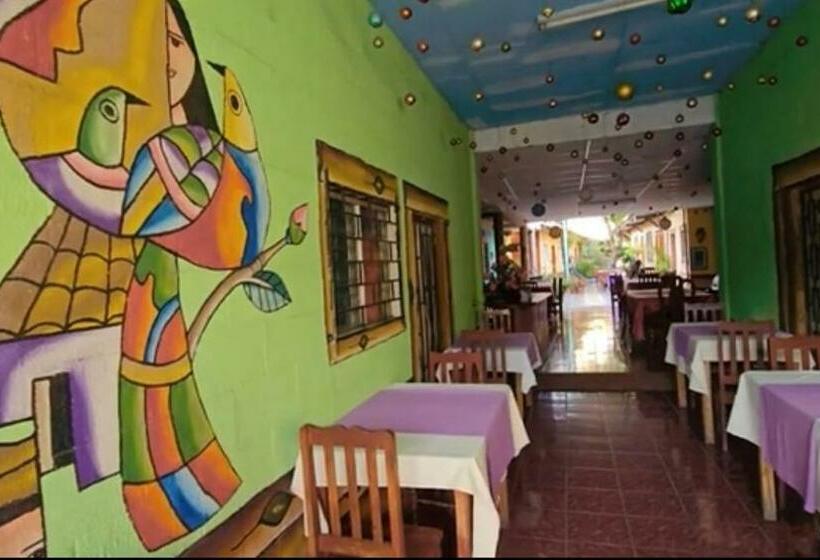 بنسيون Hostal Y Restaurante Posada Real