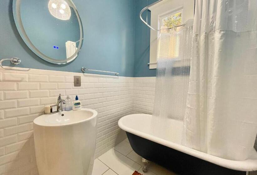 ペンション Lovely Guesthouse In The Up And Coming Springfield