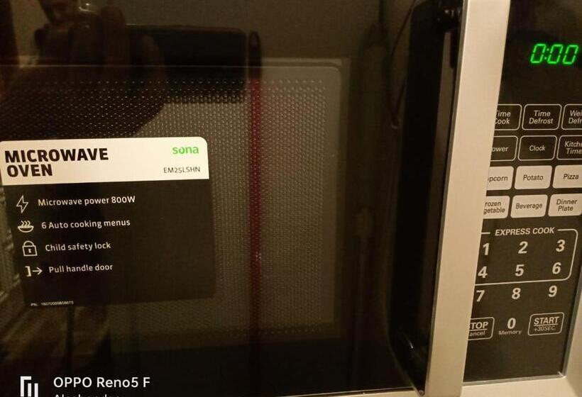 پانسیون Plaza De Petra