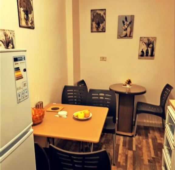 پانسیون Plaza De Petra