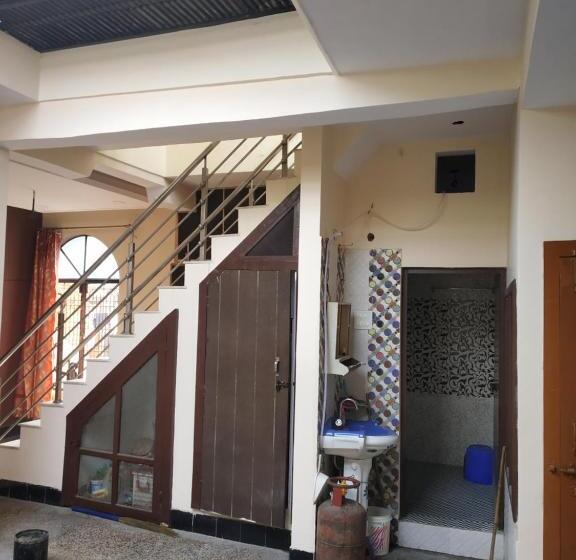 膳宿费 Pratima Boys Pg