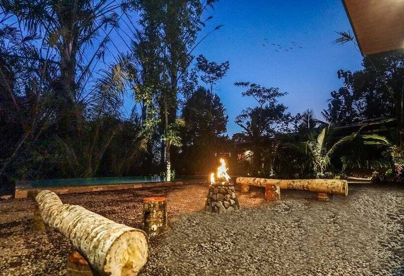 אתר נופש Daydream Lodge