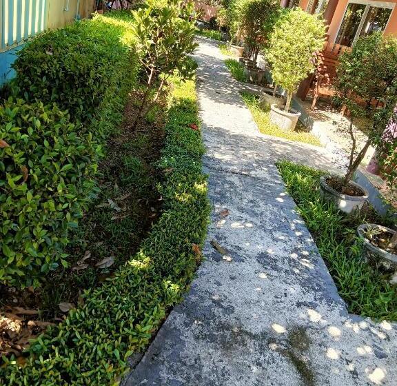 منتجع Lucky Bungalows Koh Mook