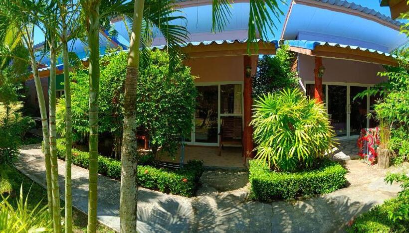 منتجع Lucky Bungalows Koh Mook