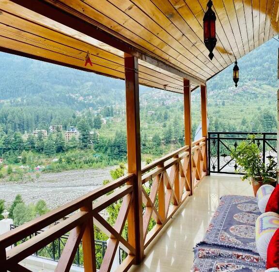 Snow Clad Riverview Hotel & Resort, Manali