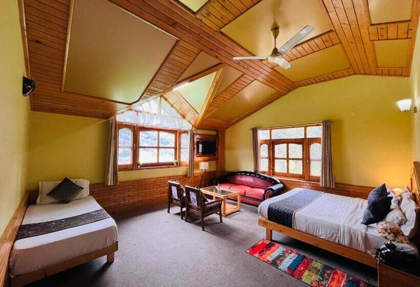 Snow Clad Riverview Hotel & Resort, Manali