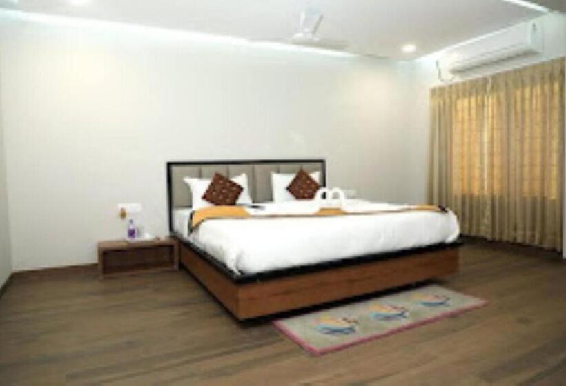 Vov Hotels Vijayapura
