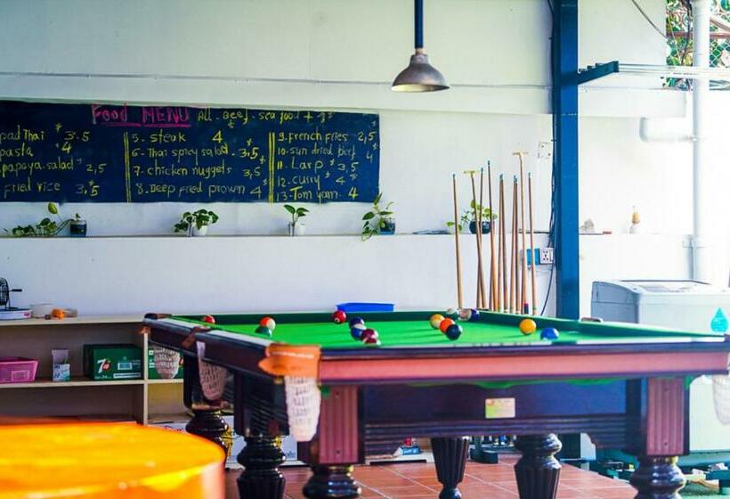 הוסטל Purple Panda