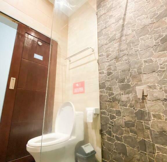 הוסטל Room Ijen Dormitory & Tours