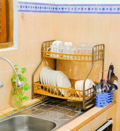 הוסטל Room Ijen Dormitory & Tours