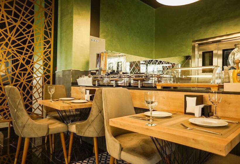 Aram Otel Business & Luxury