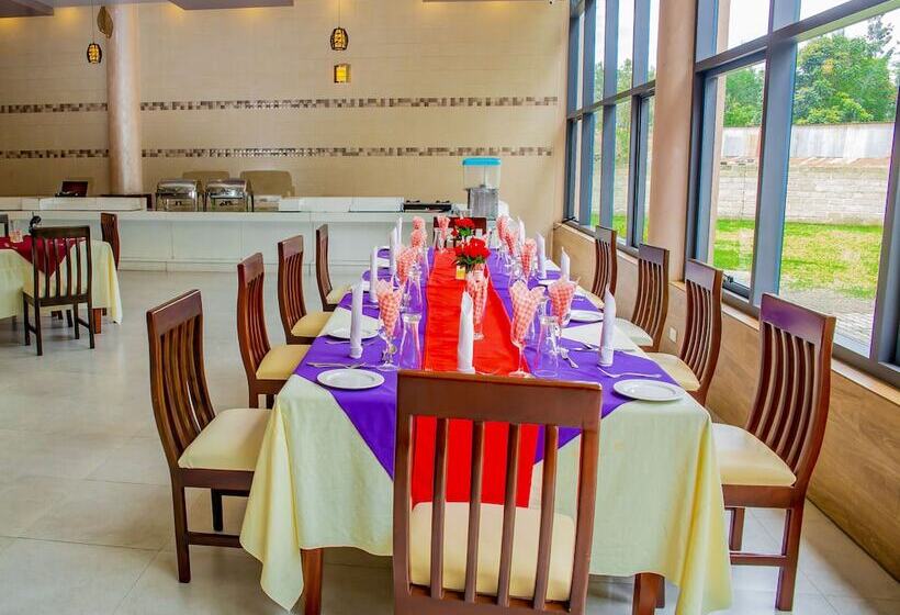 تختخواب و صبحانه Eden Highlands