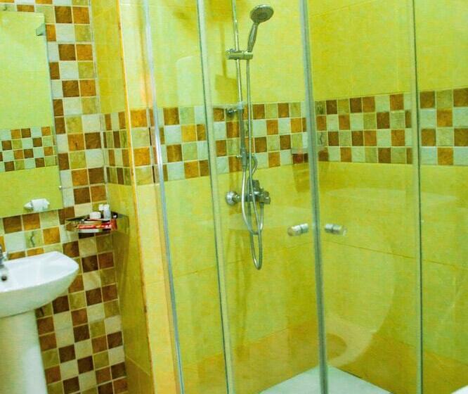 تختخواب و صبحانه Eden Highlands