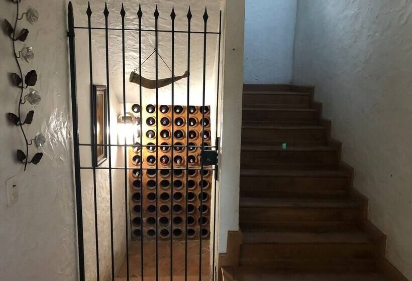 Bed and Breakfast Kronemhouse Pousada