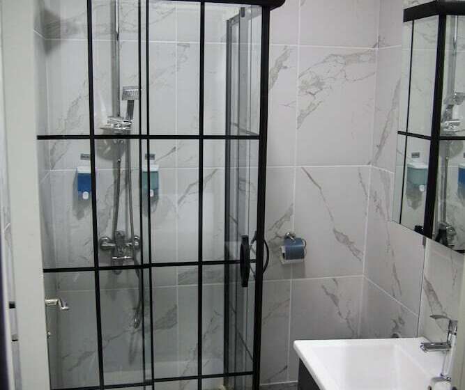 ベッドアンドブレックファースト The Hera Bostancı