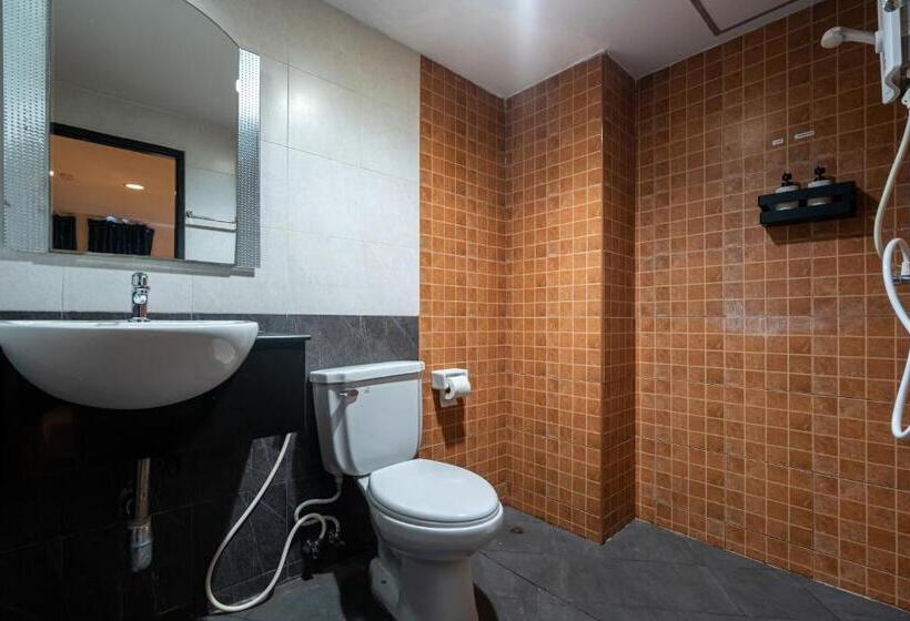 Black Pantera Hostel