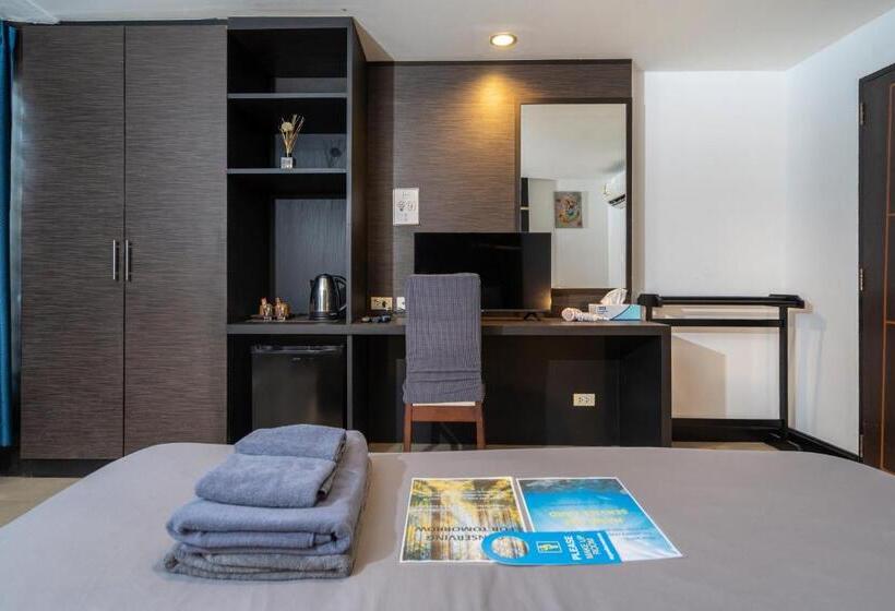 Black Pantera Hostel