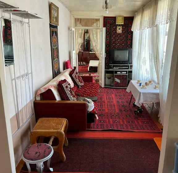 Hostel Tasmin Mexr регистан