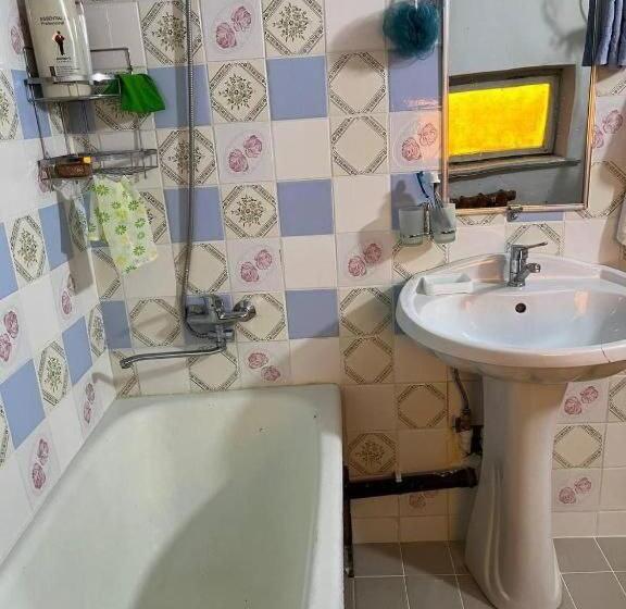 Hostel Tasmin Mexr регистан