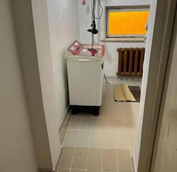 Hostel Tasmin Mexr регистан