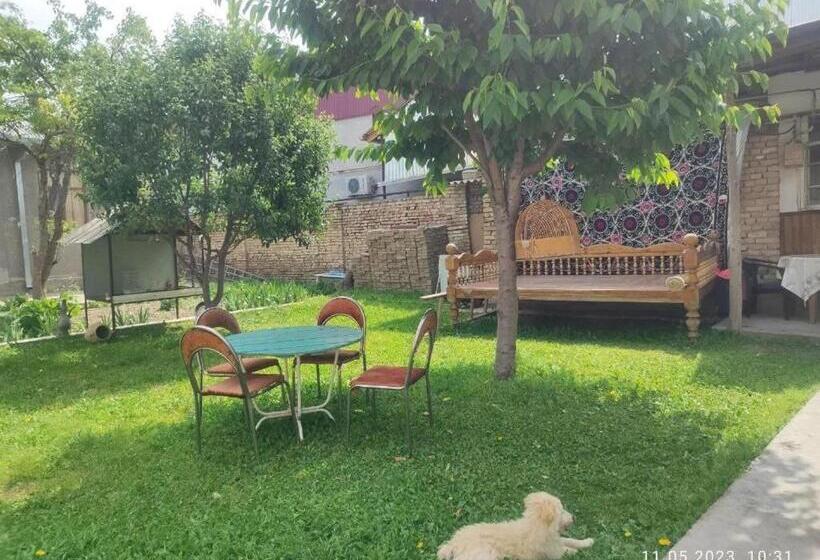 Hostel Tasmin Mexr регистан