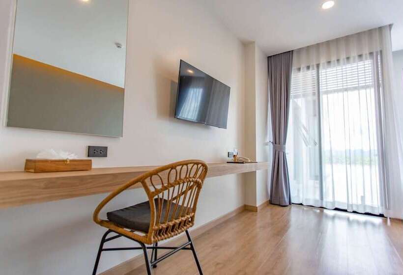 Отель Chewa Khong Nakhon Phanom