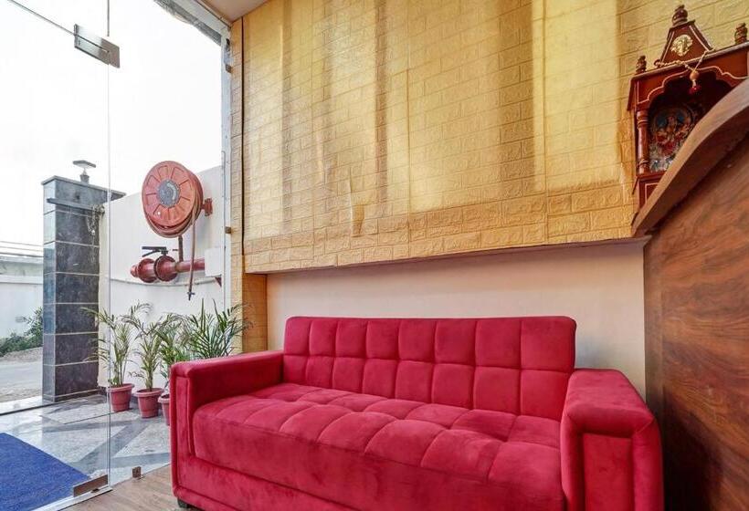 酒店 Collection O 811307 Gold Inn