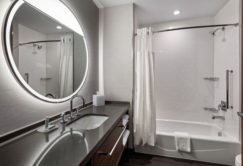 هتل Courtyard By Marriott St Paul Downtown