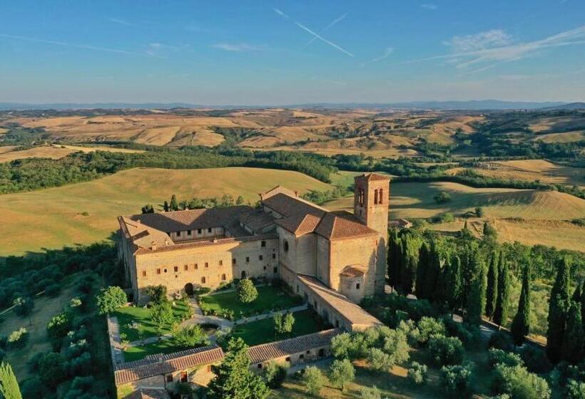 ホテル Fattoria Monastero Sant Anna In Camprena