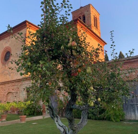 ホテル Fattoria Monastero Sant Anna In Camprena