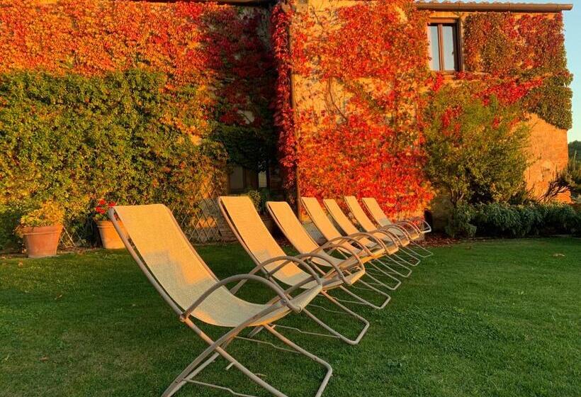 ホテル Fattoria Monastero Sant Anna In Camprena