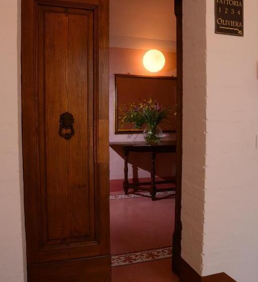 ホテル Fattoria Monastero Sant Anna In Camprena