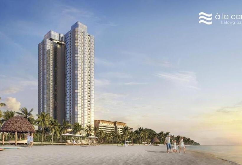 هتل à La Carte Halong Bay