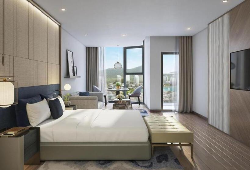 هتل à La Carte Halong Bay