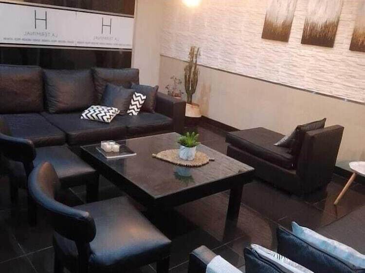 Отель La Terminal