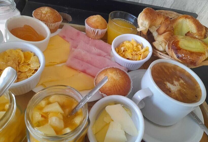 Отель La Terminal