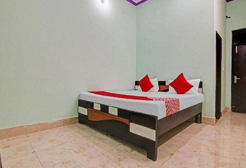 Отель Oyo Flagship 80796 Bansi  Party Hall