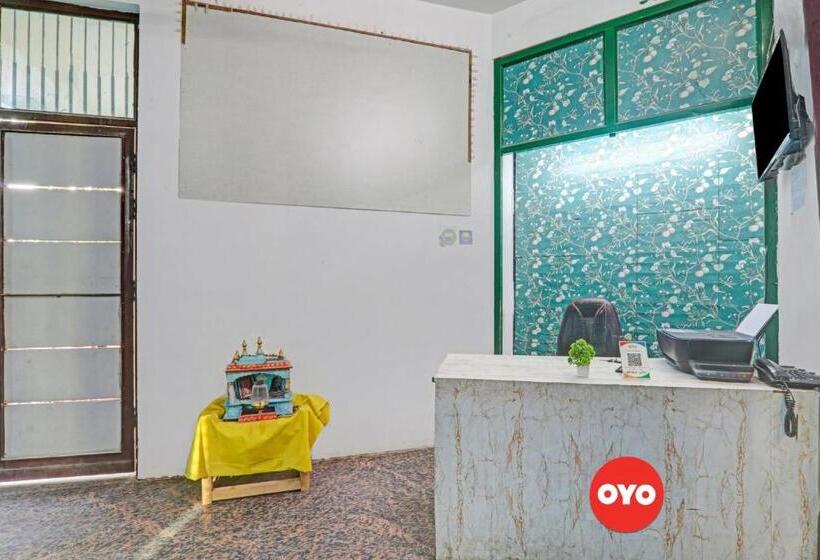 فندق Oyo Flagship 81099 Shri Niketan