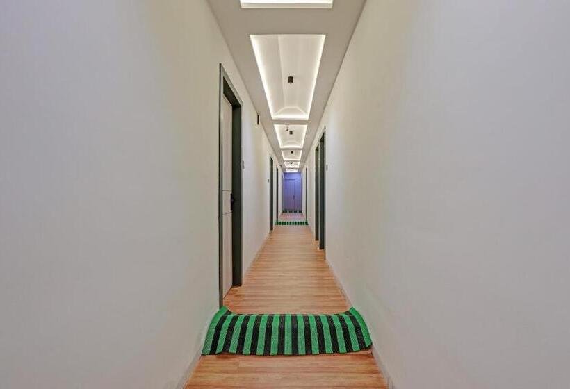 בית מלון כפרי Oyo Flagship 81107  Galaxy