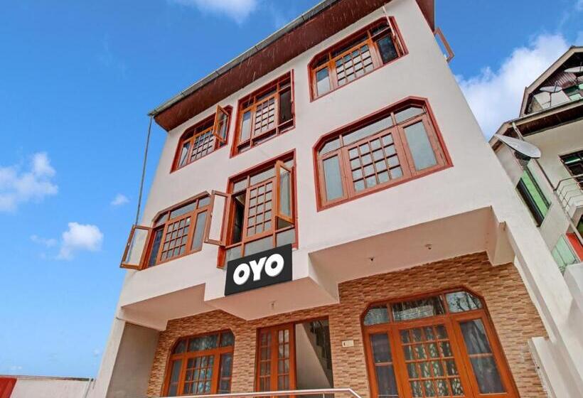 Отель Oyo Flagship 81121  Farhad