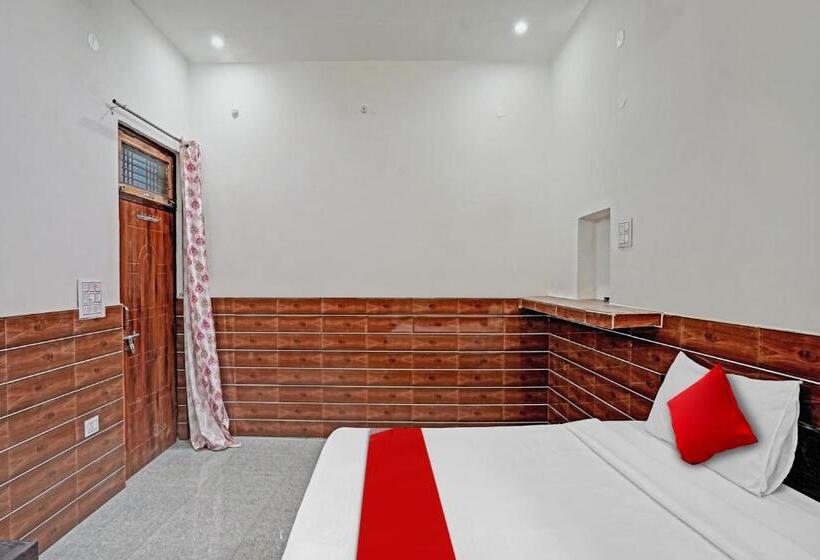 Отель Oyo Flagship 81122  Midtown