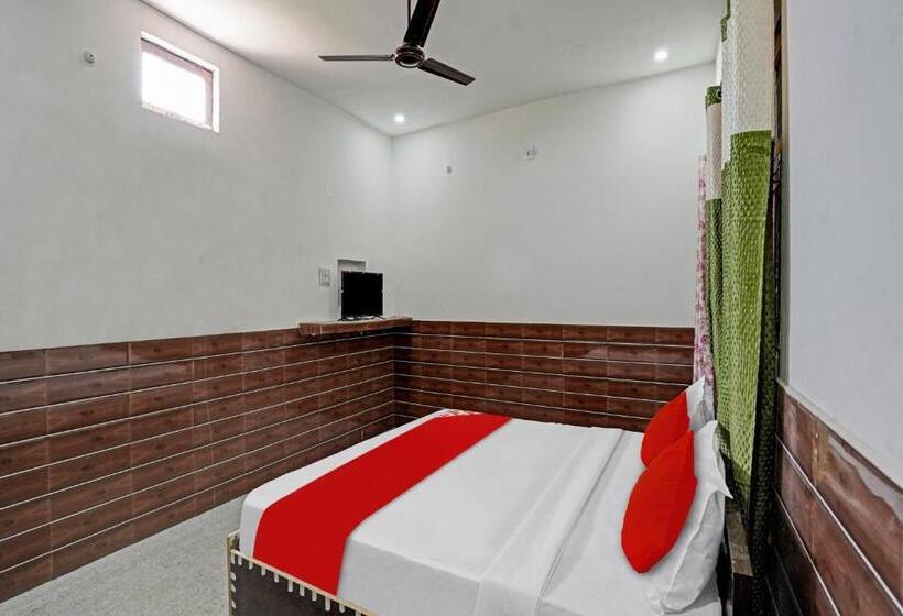 Отель Oyo Flagship 81122  Midtown