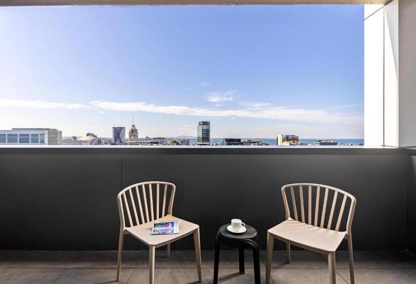 هتل Quest Geelong Central