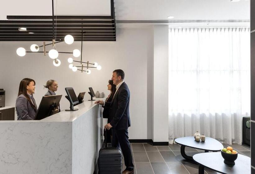 هتل Quest Geelong Central