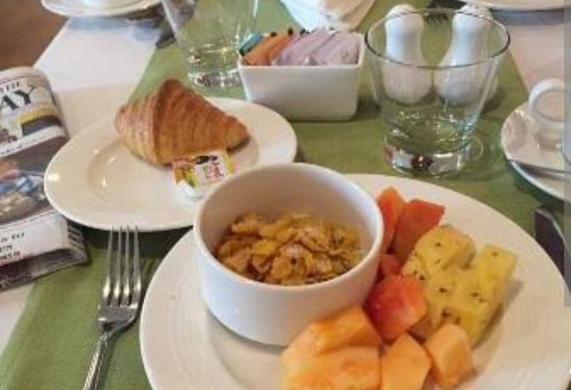 Отель Rich Grand