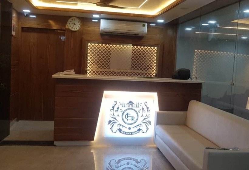 Отель Rich Grand