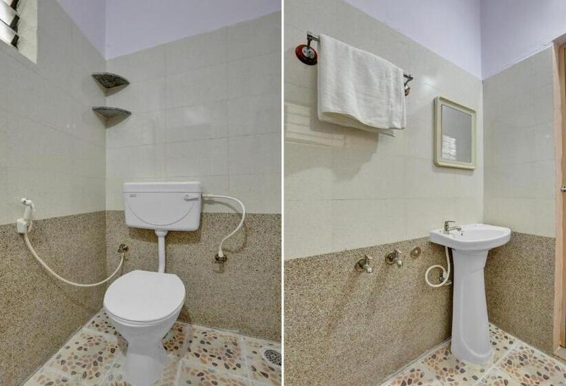 ホテル Spot On 81069 New Mysore Stays