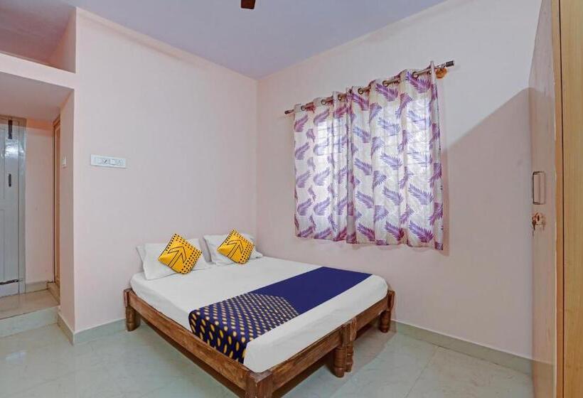 ホテル Spot On 81069 New Mysore Stays